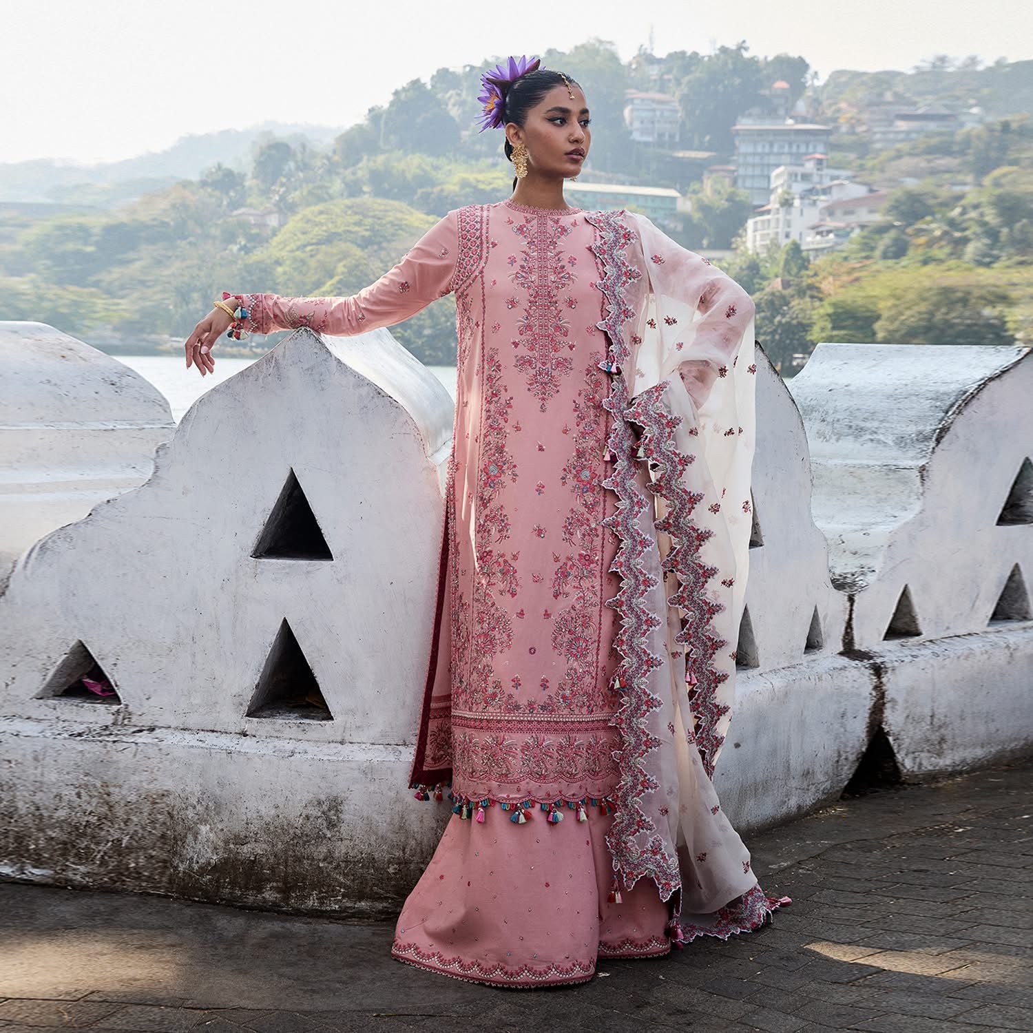 Hussain Rehar eid luxury lawn 2025 peaar