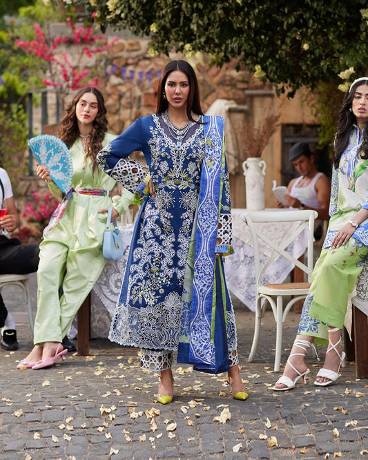 Mushq Luxury Lawn 06